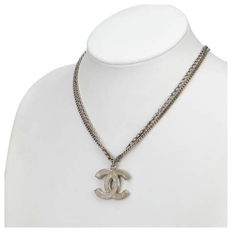 collier chanel femme|chanel collier de luxe.